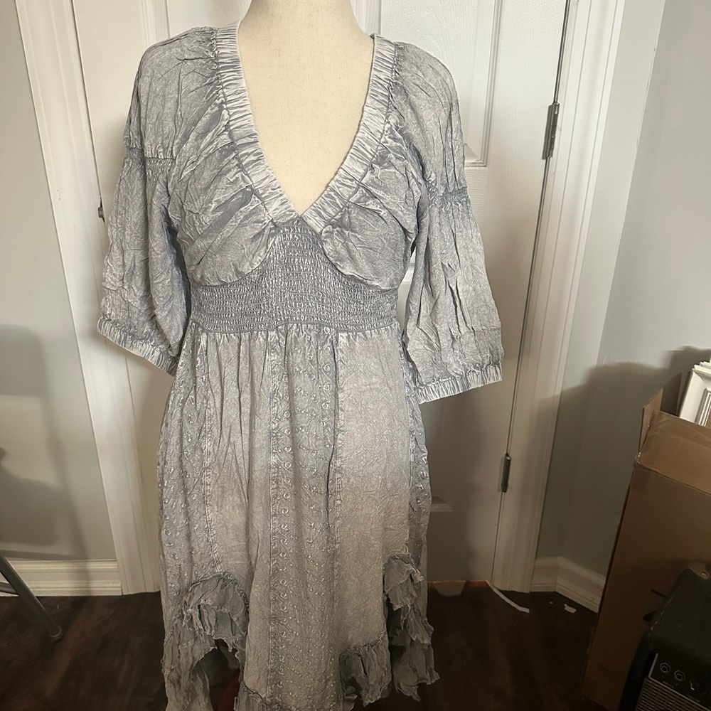 NWT- Young Threads -Grey High-Low V-Neck Ruffle Dress by - Picture 5 of 6
